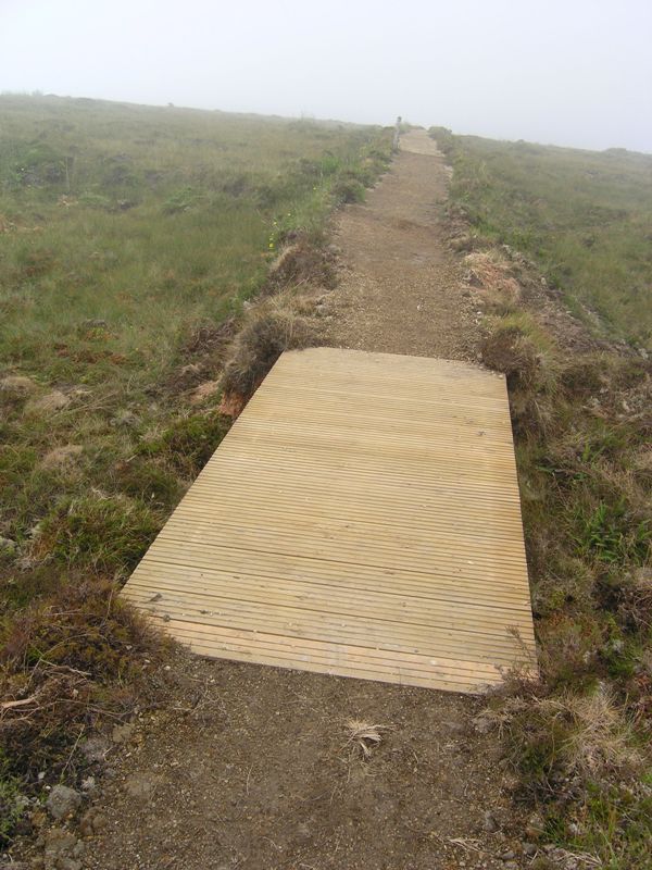 Planalto mit Holzstegen.JPG