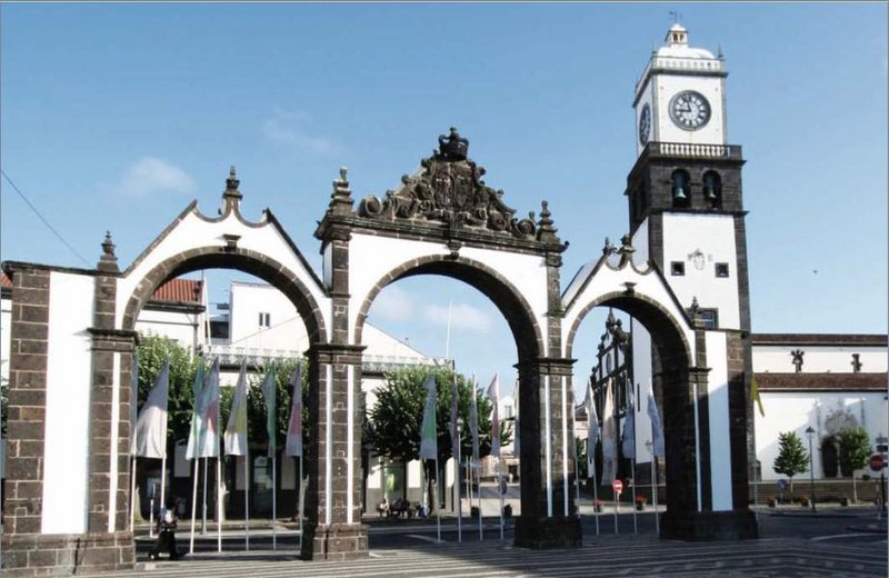 Portas da Cidade.JPG