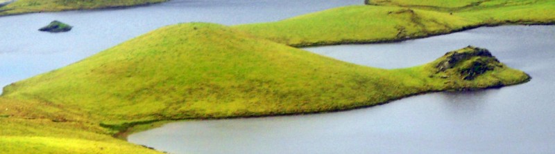 Loch Azorensee.jpg